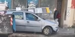 Στάση λεωφορείου