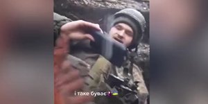 Απίστευτη τύχη για Ουκρανό στρατιώτη - Το κινητό του συγκράτησε τη σφαίρα!