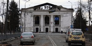 θέατρο Μαριούπολη Ουκρανία