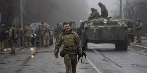 ουκρανος στρατιωτης τανκ 