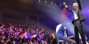 Ο Ερίκ Ζεμούρ στην Τουλόν