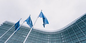 EUROPEAN COMMISSION