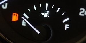 ένδειξη καυσίμου 