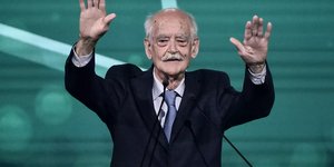 O Απόστολος Κακλαμάνης στο συνέδριο του ΠΑΣΟΚ-ΚΙΝΑΛ