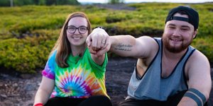 Από κολλητές φίλες, έγιναν ζευγάρι 