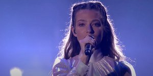 Η Αμάντα Γεωργιάδη στη σκηνή της Eurovision 2022