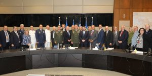 Οι αντιπροσωπείες έγιναν δεκτές στο ΥΠΕΘΑ