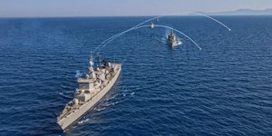 Εντυπωσιακές εικόνες από την άσκηση «Λόγχη»