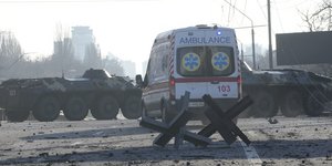 Εταιρεία στην Αλβανία έχει λάβει παραγγελίες να φτιάξει ασθενοφόρα για την Ουκρανία