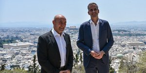 Ο δήμαρχος Αθηναίων Κώστας Μπακογιάννης με τον Δήμαρχο Σμύρνης, Tunç Soyer