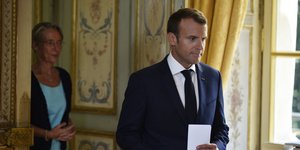 Η ισορροπία μεταξύ των ανδρών και των γυναικών είναι χαρακτηριστικό της νέας κυβέρνησης Μακρόν