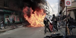 Επεισόδια στη σημερινή διαδήλωση στο Παρίσι