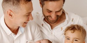 Ο Christian Newman και ο Mark Edwards με τα παιδιά τους