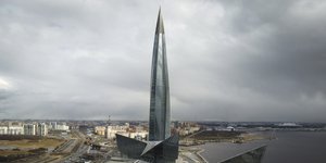 Ο πύργος των κεντρικών γραφείων της Gazprom στην Αγία Πετρούπολη