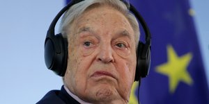 Ο Αμερικανός επιχειρηματίας, φιλάνθρωπος και ιδρυτής του Ιδρύματος «Ανοιχτή Κοινωνία» Τζορτζ Σόρος