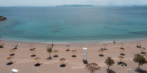 Ελεύθερη είσοδος για όλους στις παραλίες της Γλυφάδας