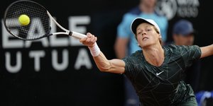 Ο Ιταλός Σίνερ θα είναι ο αντίπαλος του Τσιτσιπά στους «8» στο τουρνουά της Ρώμης