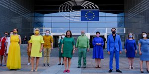 Η ΕΕ στηρίζει την Παγκόσμια Ημέρα κατά της ομοφοβίας και της τρανσφοβίας