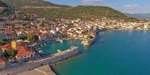 Η Ναύπακτος από ψηλά