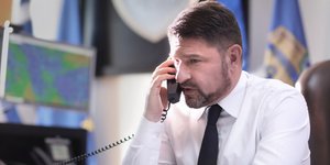 Ο Νίκος Χαρδαλιάς είχε τηλεφωνική επικοινωνία με τον Σουηδό ομόλογό του