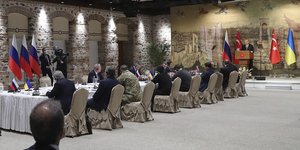 Οι τελευταίες συνομιλίες μεταξύ Ουκρανίας - Ρωσίας έγιναν στην Κωνσταντινούπολη τον Μάρτιο