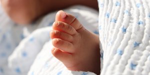 Το μωρό υπέστη πνευμονικό οίδημα, που οδήγησε σε καρδιακή ανακοπή λόγω έλλειψης οξυγόνου