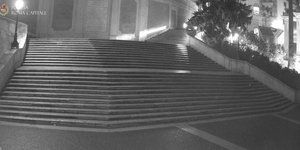 Σαουδάραβας κατέβηκε τα Ισπανικά Σκαλιά στη Ρώμη με maserati