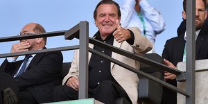 Ο Γκέρχαρτ Σρέντερ σε ποδοασφαιρικό αγώνα το 2017