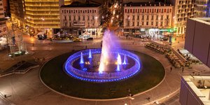 Δήμος Αθηναίων: Το σιντριβάνι της Ομόνοιας στα χρώματα της Ουκρανίας