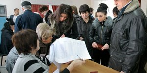 Νότια Οσετία: Η αποσχισθείσα από τη Γεωργία περιοχή κάνει δημοψήφισμα για ένωση με τη Ρωσία