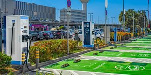 σταθμός φόρτισης στο Ελευθέριος Βενιζέλος 