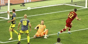 Το γκολ της Ρόμα που άνοιξε το σκορ στον τελικό του Conference League