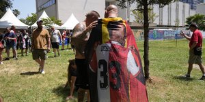 Επεισόδια πριν τον τελικό του Conference League μεταξύ οπαδών της Ρόμα και της Φέγενορντ