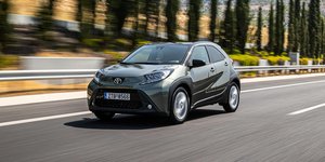 toyota aygo x