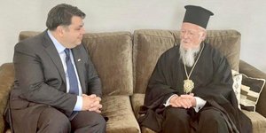 Συνάντηση του Τζωρτζ Τσούνης με τον Οικουμενικό Πατριάρχη