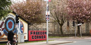 Σε μια κρίσιμη προεκλογική περίοδο έχει μπει η Βόρεια Ιρλανδία