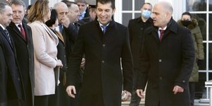 Οι πρωθυπουργοί Βουλγαρίας Πετκόφ (αριστερά) και Β. Μακεδονίας Καβάτσεφσκι
