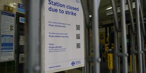 Κλειστός σταθμός στο Κόβεντ Γκάρντεν