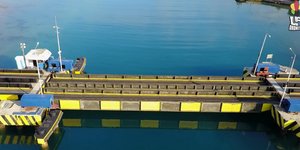 πλωτές γύφυρες