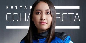 Η Katya Echazarreta με διαστημική στολή