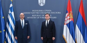 Ο Νίκος Δένδιας με τον Σέρβο ομόλογό του, Νίκολα Σελάκοβιτς