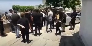 Η κηδεία του 22χρονου που έπεσε νεκρός από συγχωριανό του στον Μυλοπόταμο της Κρήτης