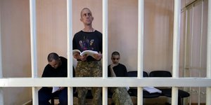 Οι τρεις αλλοδαποί εθελοντές του ουκρανικού στρατού που καταδικάστηκαν σε θάνατο