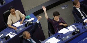 Άναψαν τα αίματα στο Ευρωκοινοβούλιο στη συζήτηση για το κλίμα