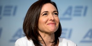 Το «δεξί χέρι» του Ζούκερμπεργκ