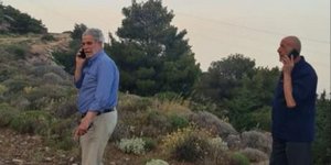 Στην πυρκαγιά στη Βούλα ο Χρήστος Στυλιανίδης και ο Βασίλης Παπαγεωργίου