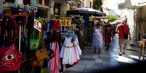 ΕΛΣΤΑΤ λιανικό εμπόριο κύκλος εργασιών