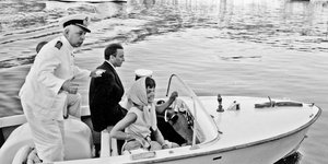 Η Τζάκι Κέννεντυ, στη Μύκονο