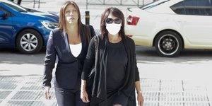 Η Ζωή Κωνσταντοπούλου και η μητέρα του Αλέξη Γρηγορόπουλου Τζίνα Τσαλικιάν