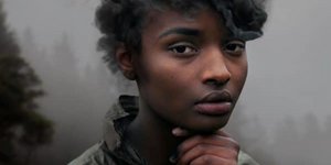 κοπελα μαλλιά καπνοι 